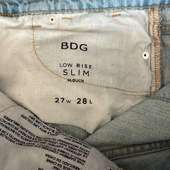 BDG Low Rise Slim but slouchy - Picture 4 of 5